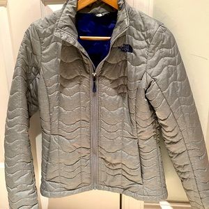 Woman’s North Face jacket